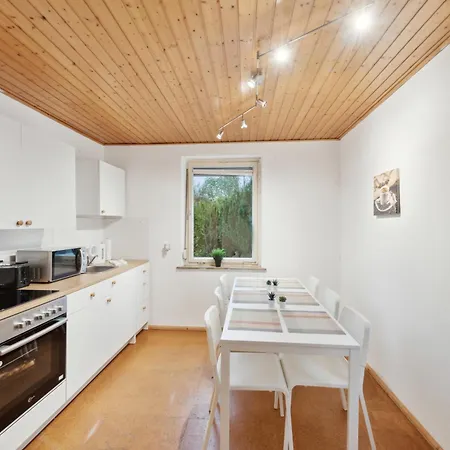 Appartement Guenstiges Apartmenthaus Fuer Monteure In Wifi, Smart Tv, Parking New