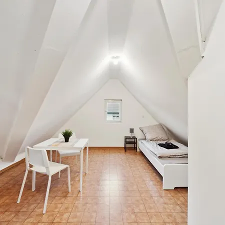Appartement Guenstiges Apartmenthaus Fuer Monteure In Wifi, Smart Tv, Parking New