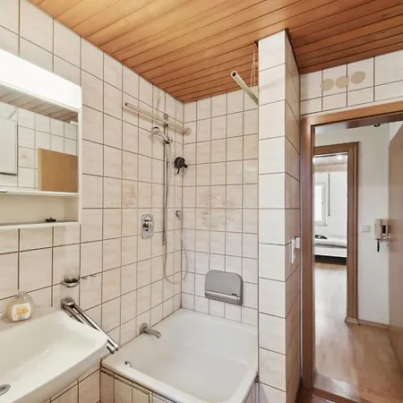 Guenstiges Apartmenthaus Fuer Monteure In Wifi, Smart Tv, Parking New